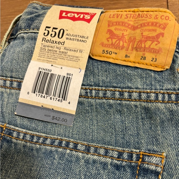 Levis 550 Relaxed Fit jeans - Picture 6 of 8